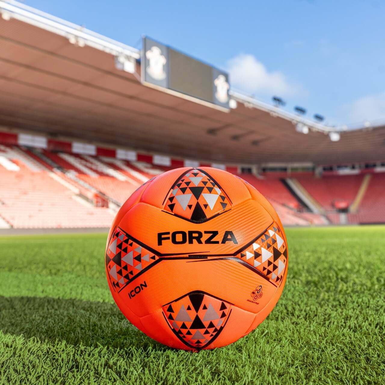 FORZA Footballs with Mesh Storage Carry Bag & Multiple Pack Sizes - Variety of Ball Types for Football Matches, Competitions & Training