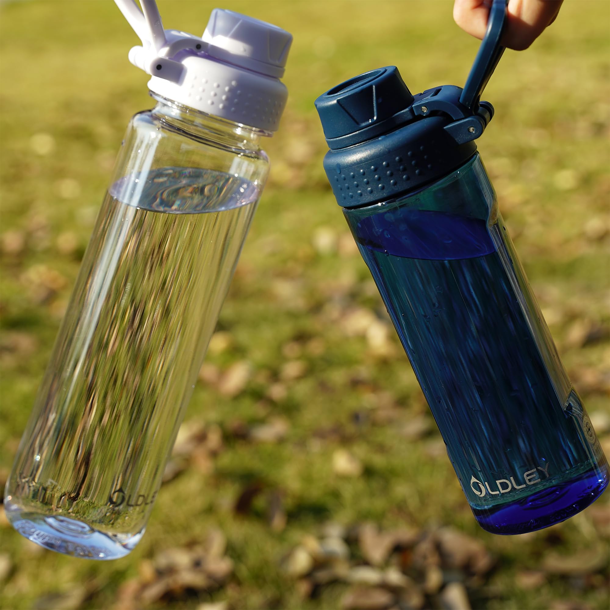 OLDLEY 600ml/20oz Water Bottle BPA Free Tritan Clear Water Bottle with Screw Lid & Carry Loop Reusable Leakproof Drinking Bottle for Sports, Gym, School, Outdoor (Black)